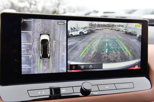 New 2026 Nissan Rogue Platinum image 14