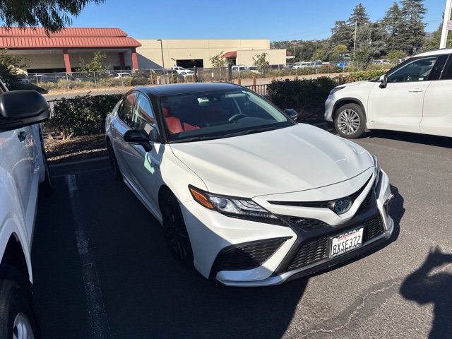 Used 2021 Toyota Camry XSE FWD image 1