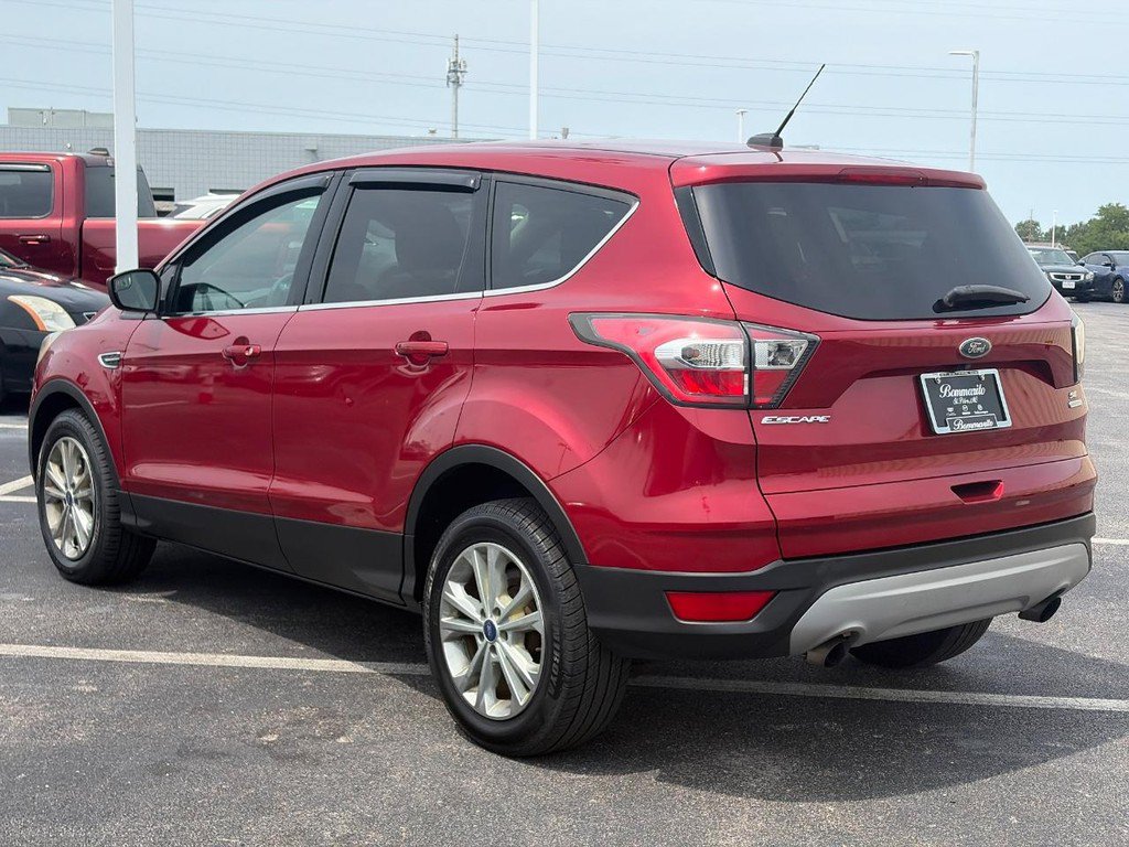 Used 2017 Ford Escape SE FWD image 8