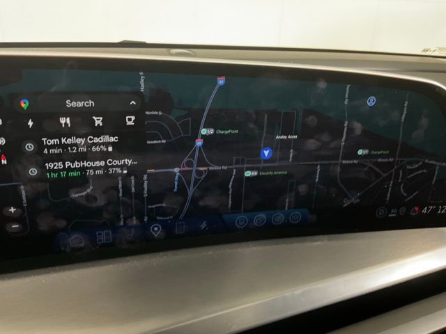 New 2026 Cadillac Vistiq Sport w/ LPO, Floor Liner Package image 11