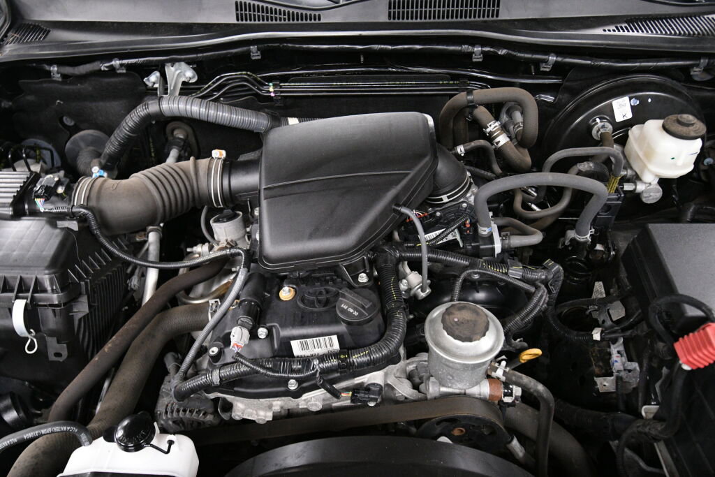 Used 2022 Toyota Tacoma SR w/ SR Convenience Package RWD image 33
