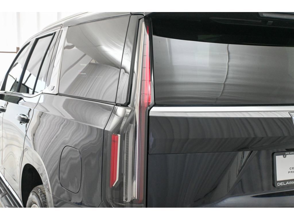 Used 2023 Cadillac Escalade Premium Luxury Platinum image 26