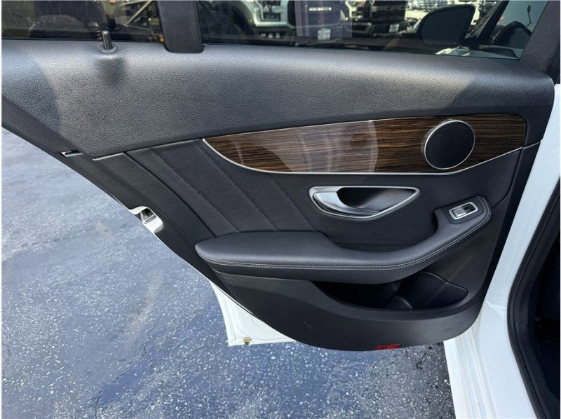 Used 2020 Mercedes-Benz C 300 Sedan image 20