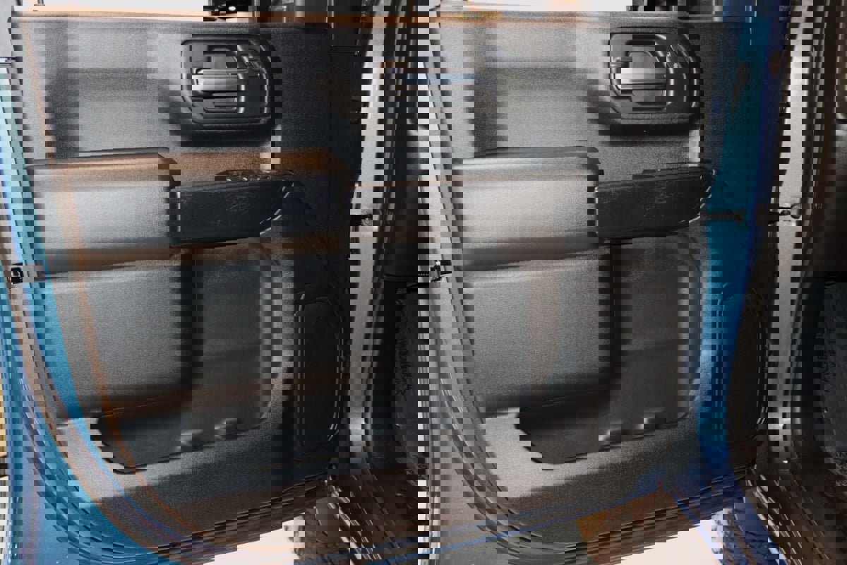 Used 2026 Chevrolet Silverado 2500 Custom w/ Custom Value Package image 34