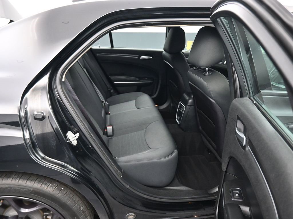 Used 2019 Chrysler 300 Touring w/ Sport Appearance Package image 36