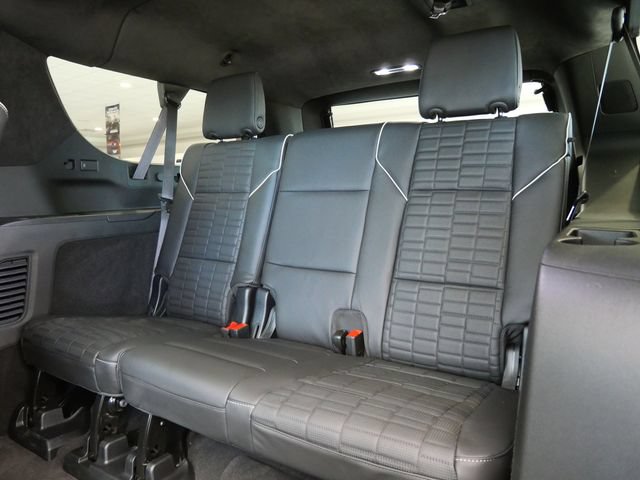 Used 2025 Cadillac Escalade ESV V AWD/4WD image 14