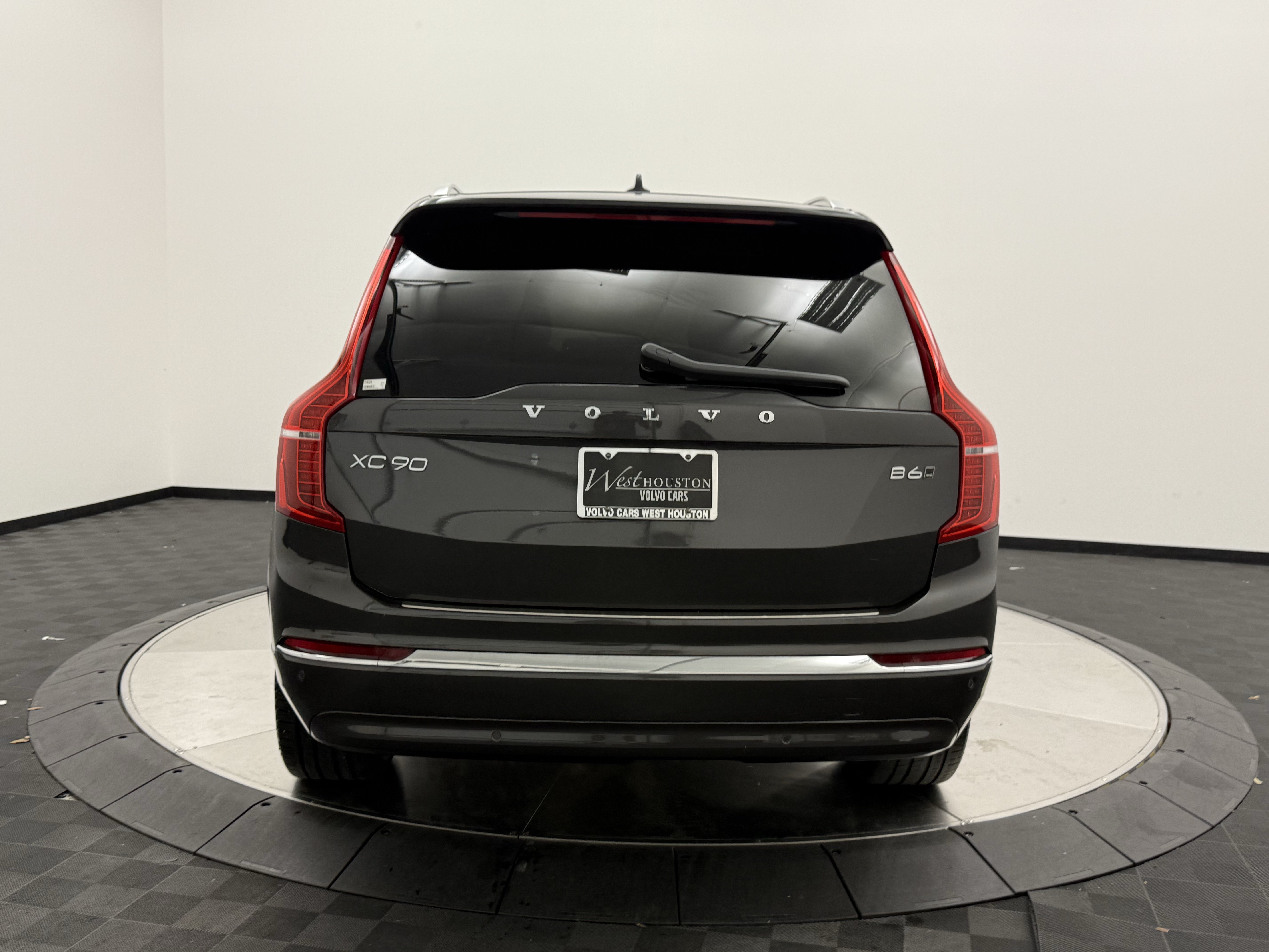 Used 2023 Volvo XC90 B6 Plus w/ Protection Package Premier AWD/4WD image 7