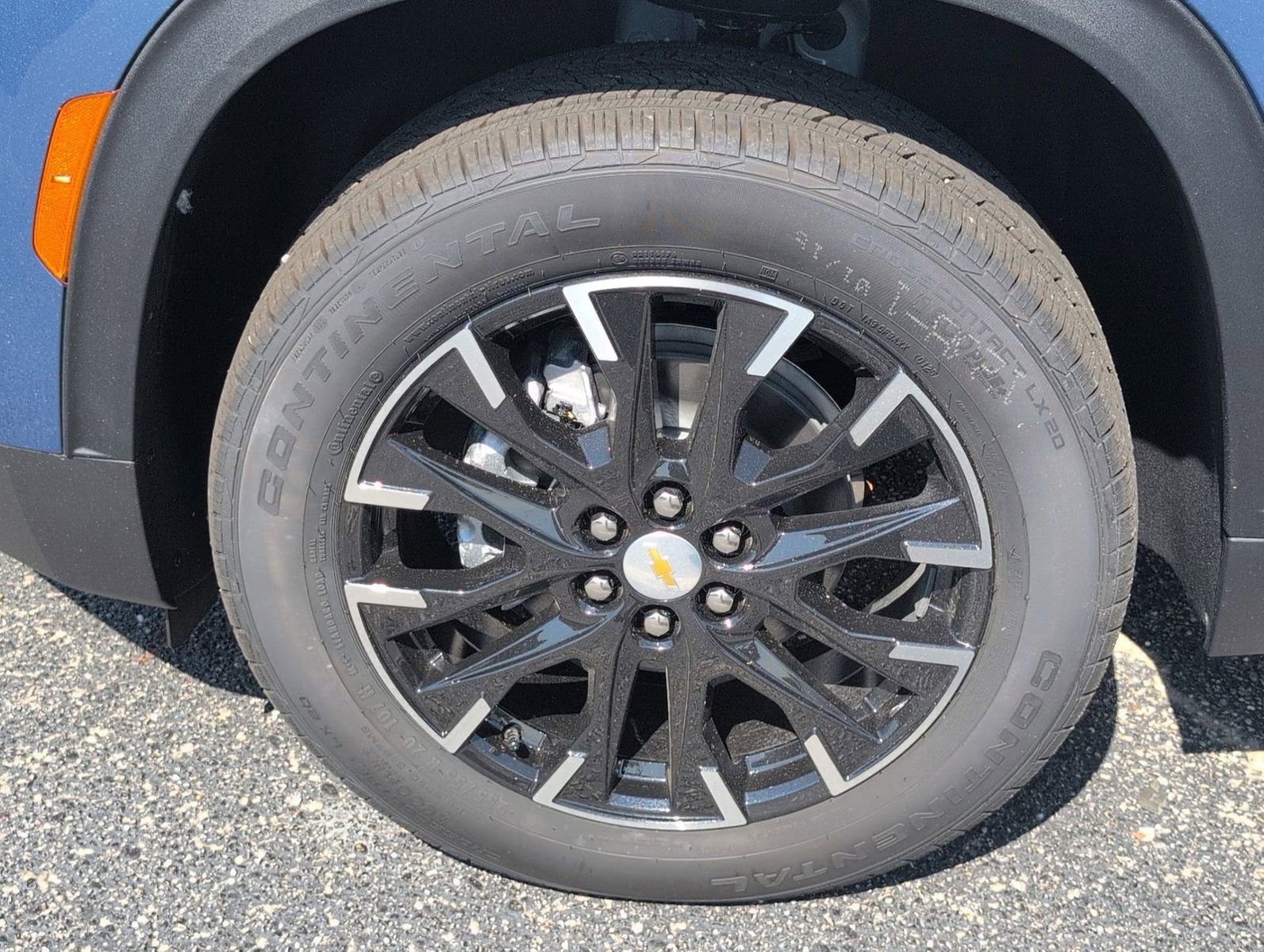 New 2026 Chevrolet Traverse LT w/ Sun and Wheel Package image 11