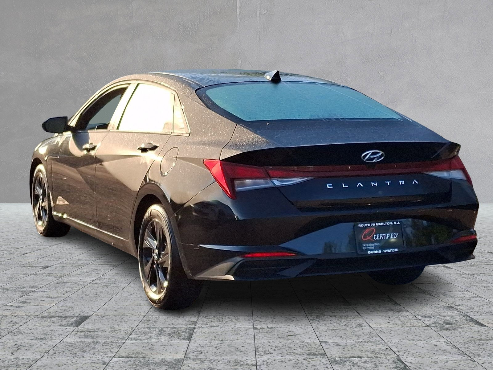 Used 2023 Hyundai Elantra SEL FWD image 6