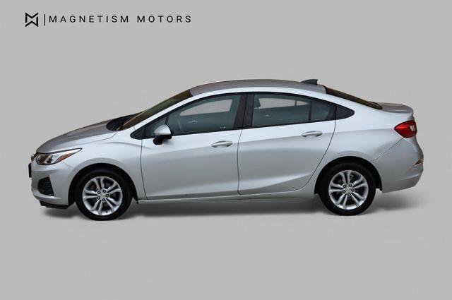 Used 2019 Chevrolet Cruze LS w/ LS Convenience Package image 2