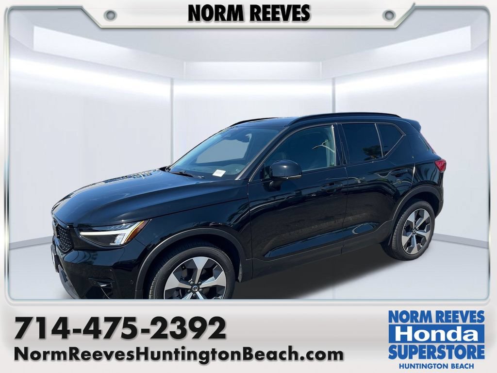 Used 2023 Volvo XC40 B5 Plus w/ Driver Assist Package