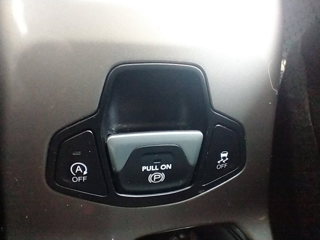 Used 2022 Jeep Renegade Latitude w/ Convenience Group image 33