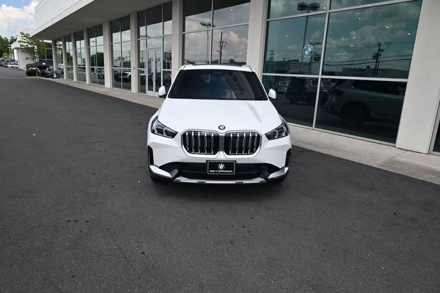Used 2025 BMW X1 xDrive28i w/ Convenience Package AWD/4WD image 2