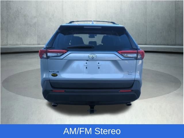 Used 2022 Toyota RAV4 XLE w/ Convenience Package image 5