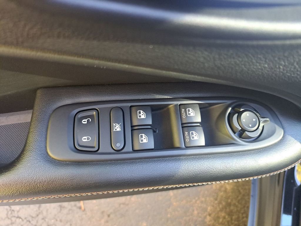 Used 2019 Jeep Compass Latitude image 31