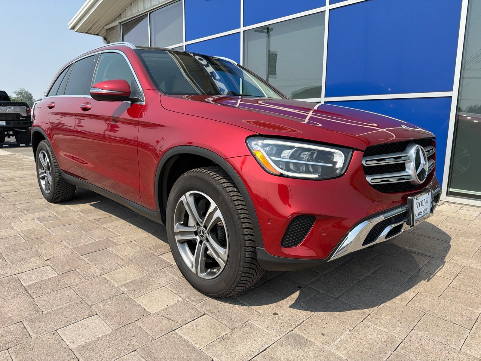 Used 2021 Mercedes-Benz GLC 300 4MATIC image 2