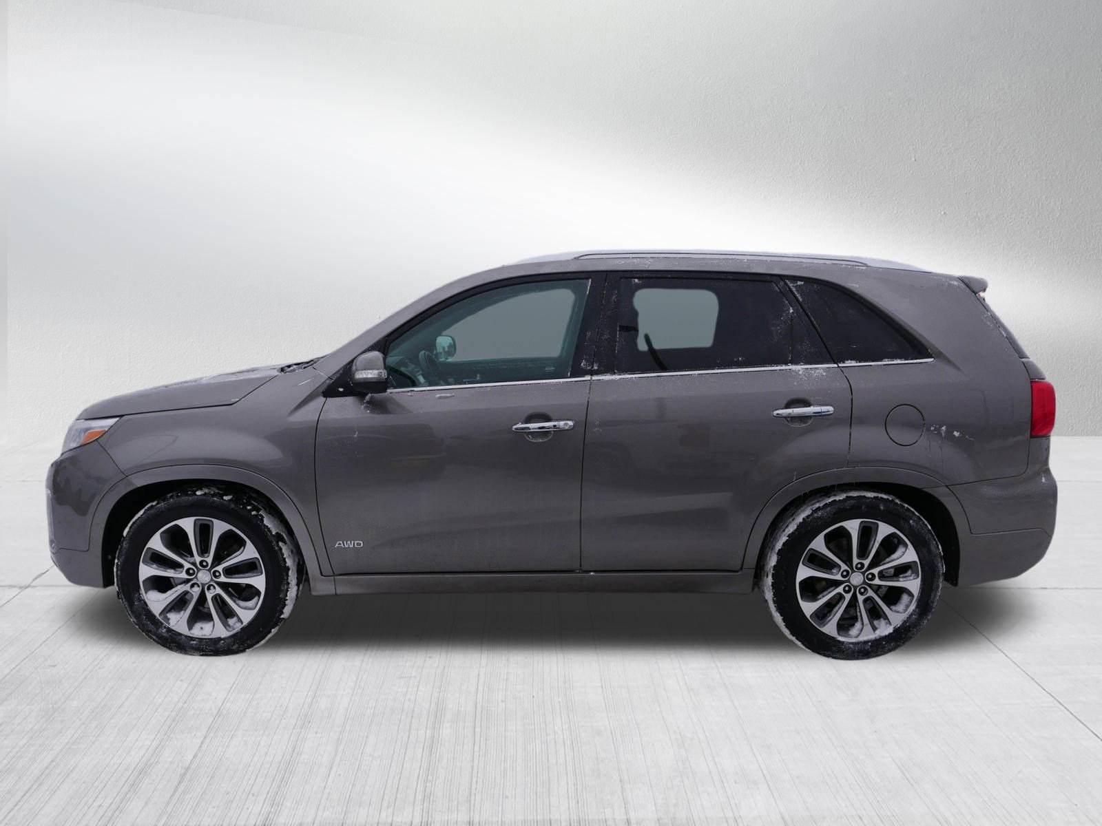 Used 2014 Kia Sorento SX w/ 3rd Row Package image 4