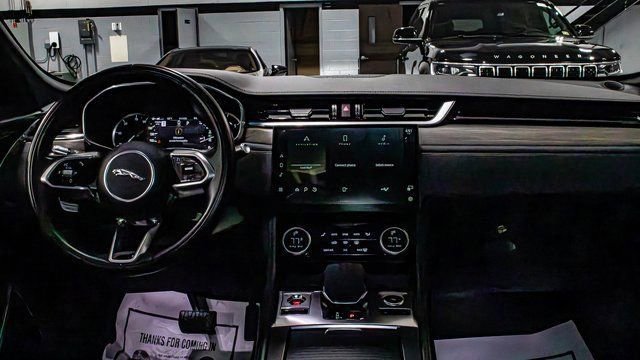 Used 2021 Jaguar F-PACE S image 8