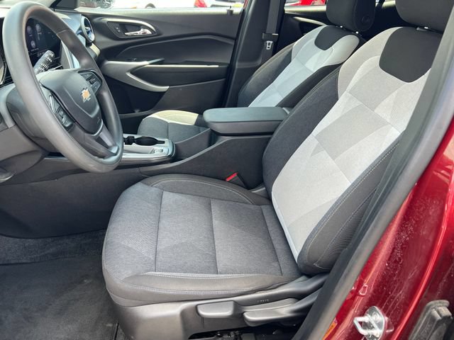 Certified 2024 Chevrolet Trax LS w/ LS Convenience Package FWD image 11