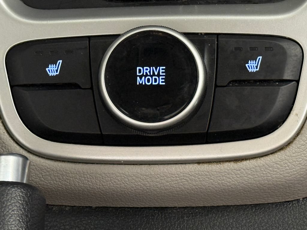 Used 2021 Hyundai Venue SEL w/ Premium Package FWD image 38