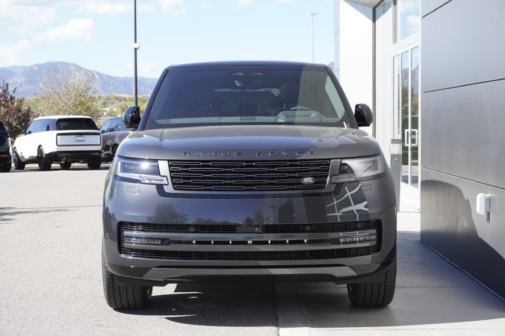 New 2027 Land Rover Range Rover Long Wheelbase SE AWD/4WD image 5