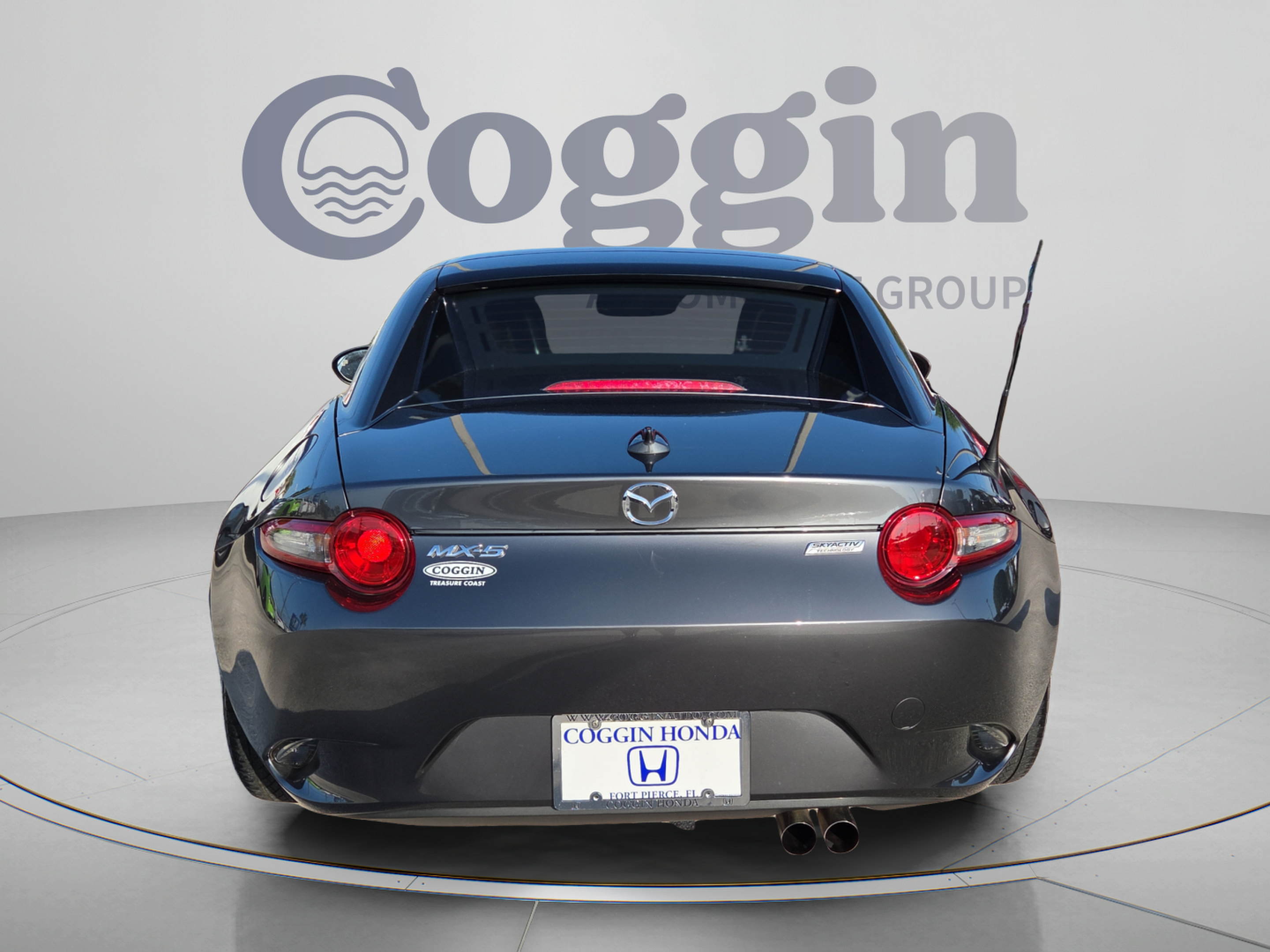 Used 2017 MAZDA MX-5 Miata RF Grand Touring RWD image 4