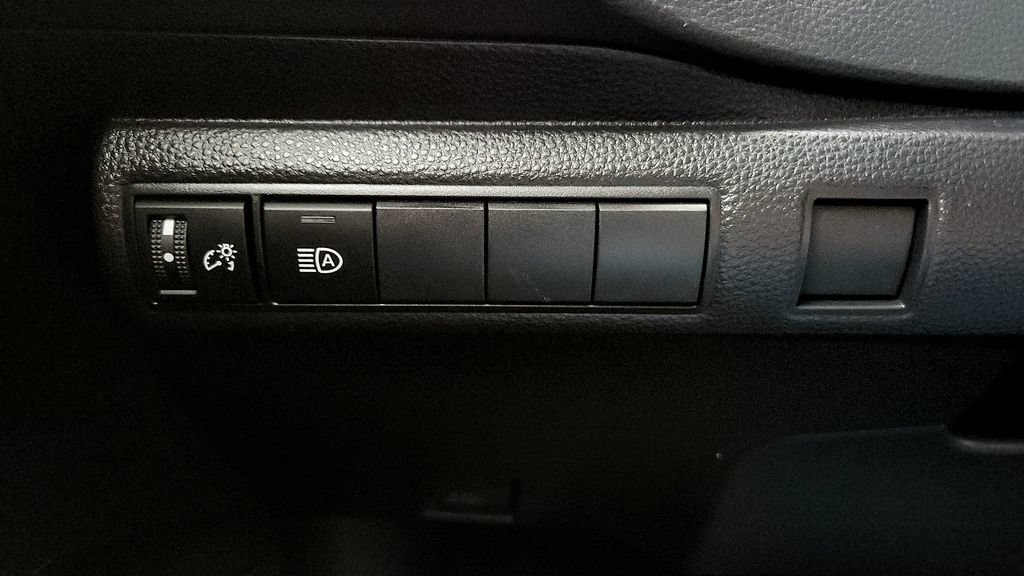 Certified 2023 Toyota Corolla LE FWD image 32