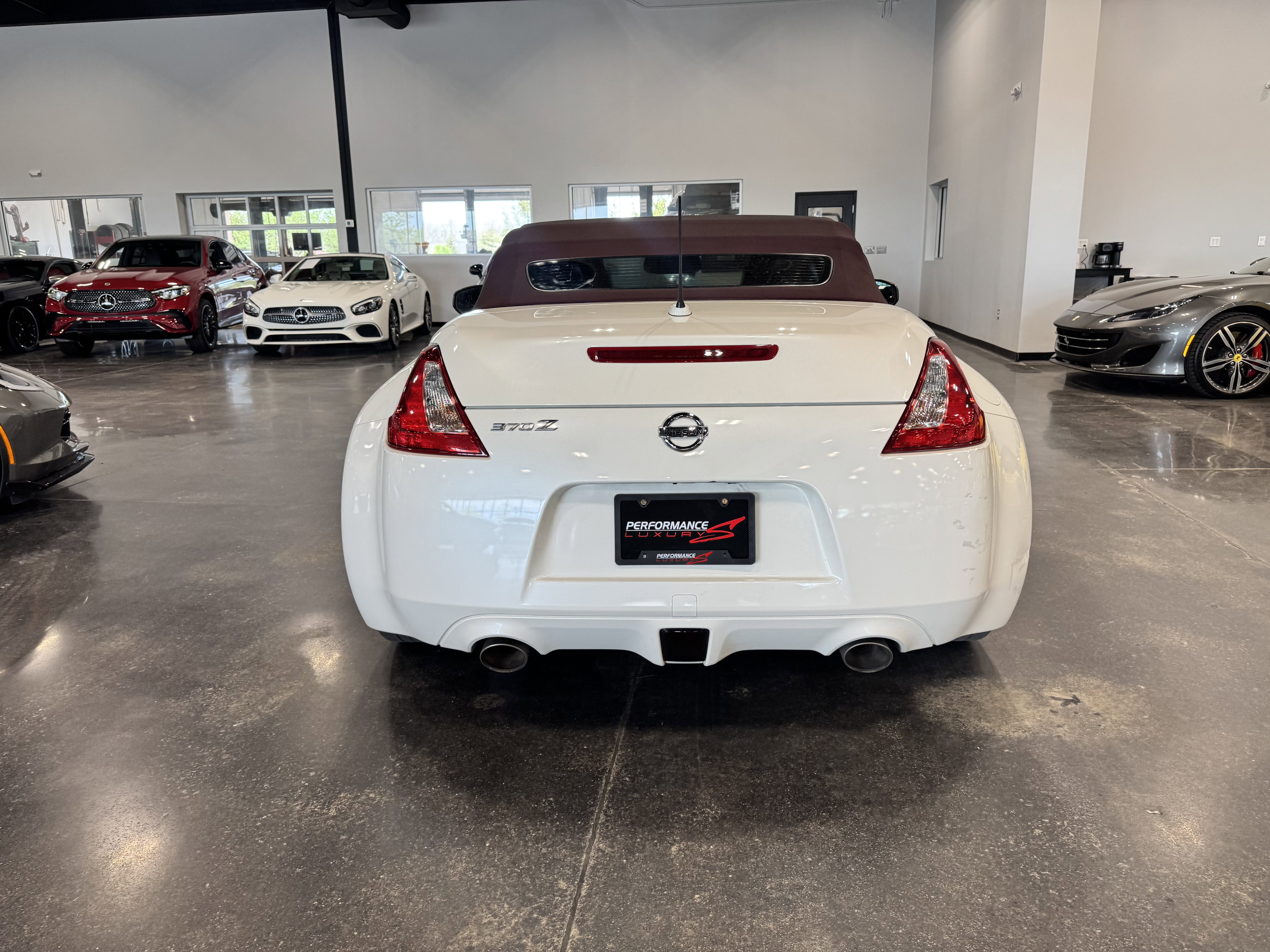 Used 2010 Nissan 370Z Touring image 18