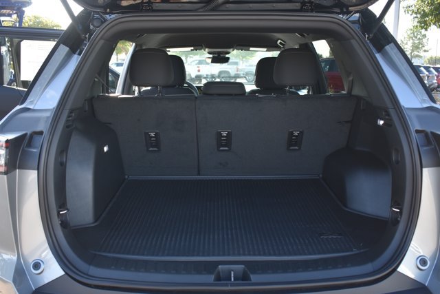New 2027 Chevrolet Equinox LT w/ Safety and Technology Package FWD image 15