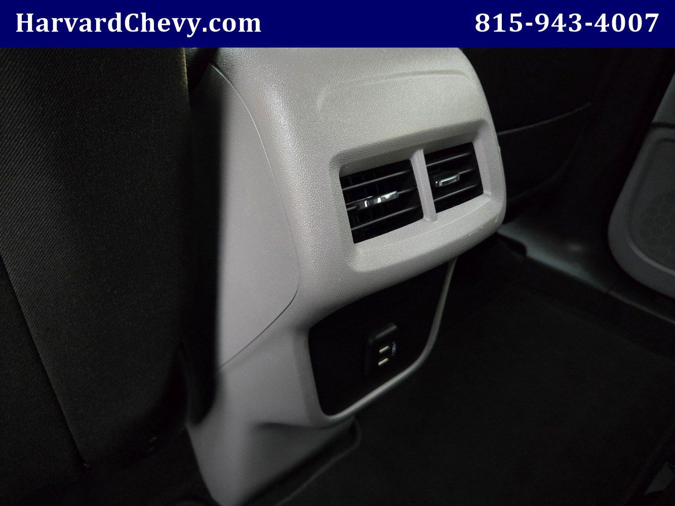 Used 2024 GMC Terrain SLE image 27