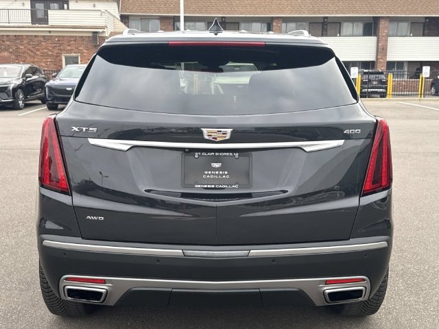 Used 2020 Cadillac XT5 Premium Luxury w/ LPO, Floor Liner Package AWD/4WD image 7