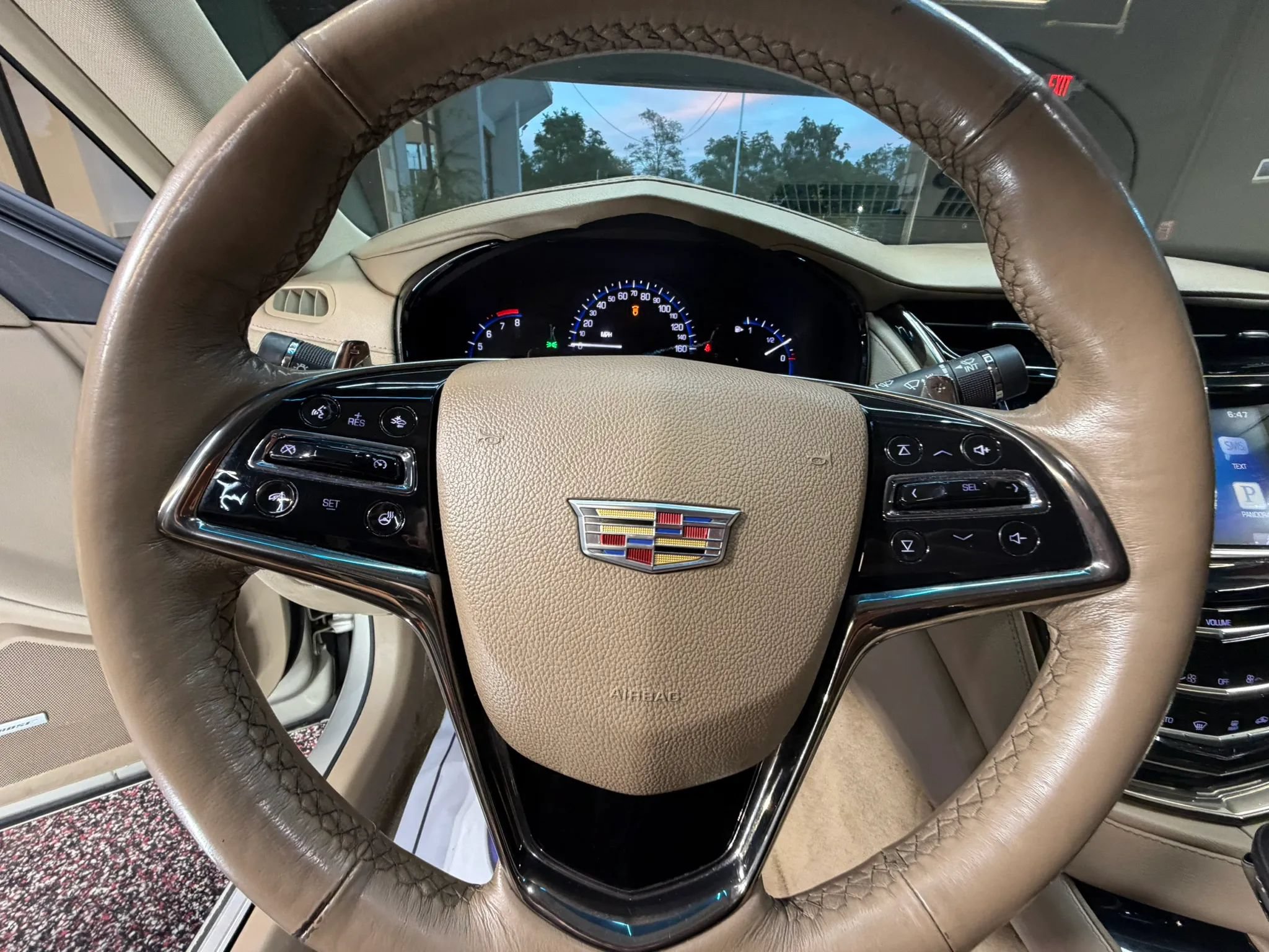 Used 2015 Cadillac CTS Luxury RWD image 14