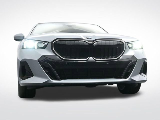 New 2026 BMW 530i xDrive w/ M Sport Package image 36