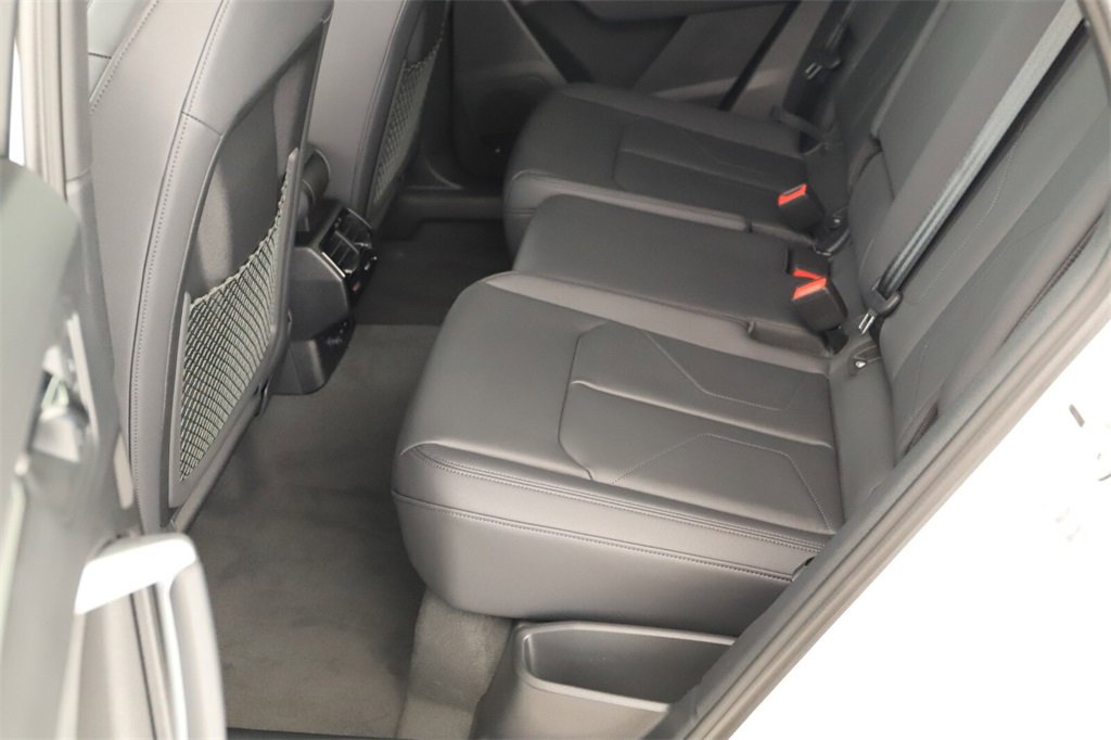 New 2025 Audi Q3 2.0T Premium image 28