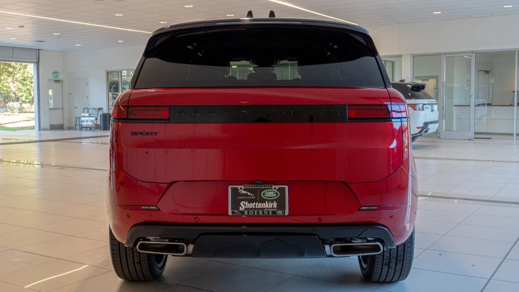 New 2025 Land Rover Range Rover Sport Dynamic SE image 4