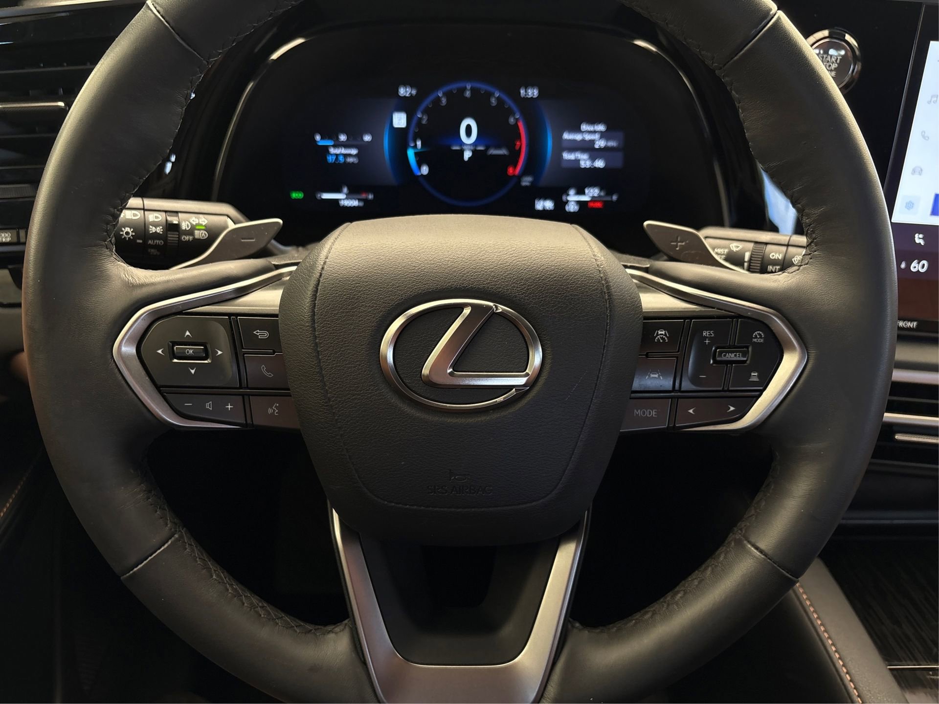 Used 2025 Lexus RX 350 FWD w/ Technology Package image 19