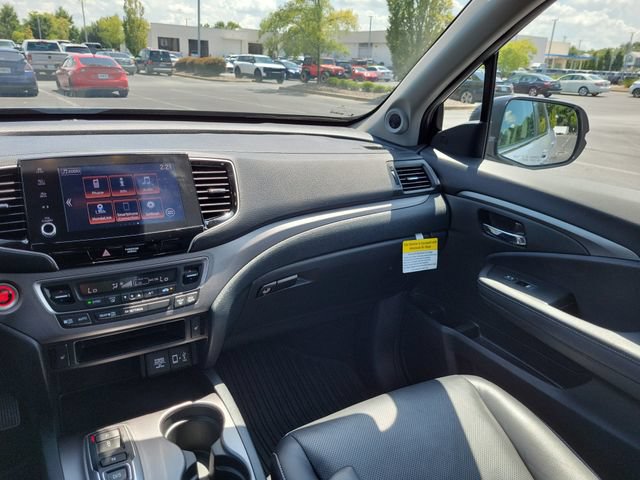 Certified 2023 Honda Ridgeline RTL image 11