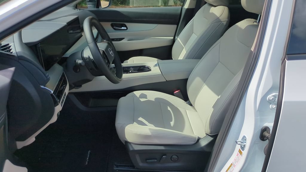 Used 2025 Nissan Murano SL AWD/4WD image 11