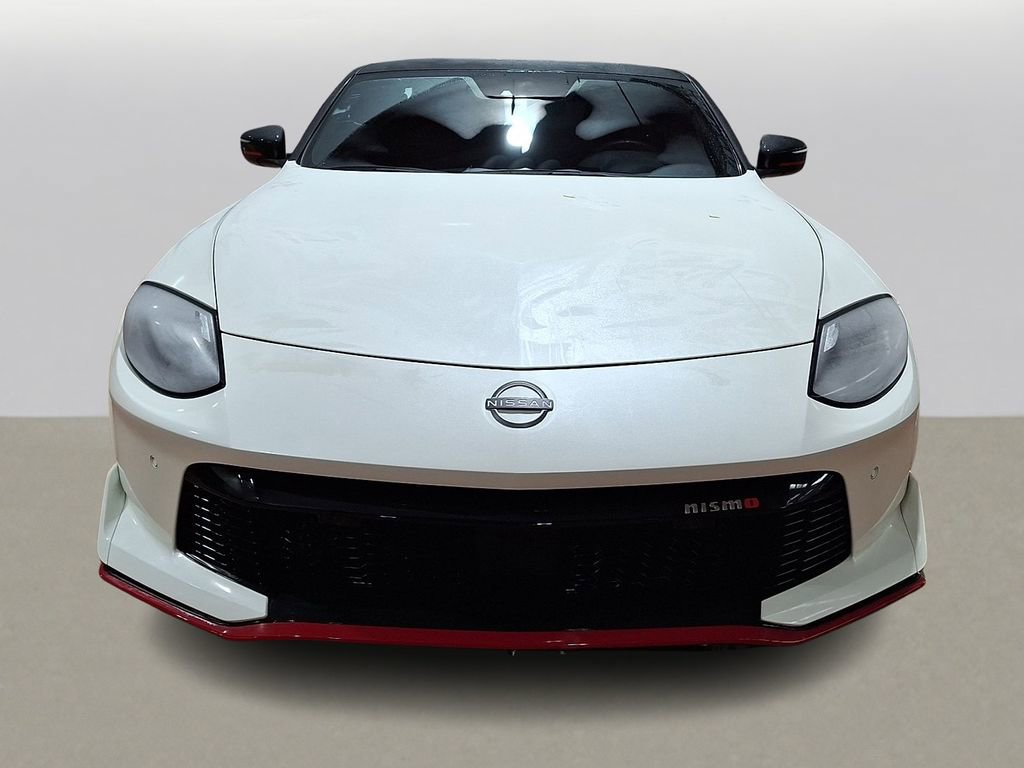 Used 2025 Nissan Z NISMO w/ Floor Mat Package image 2