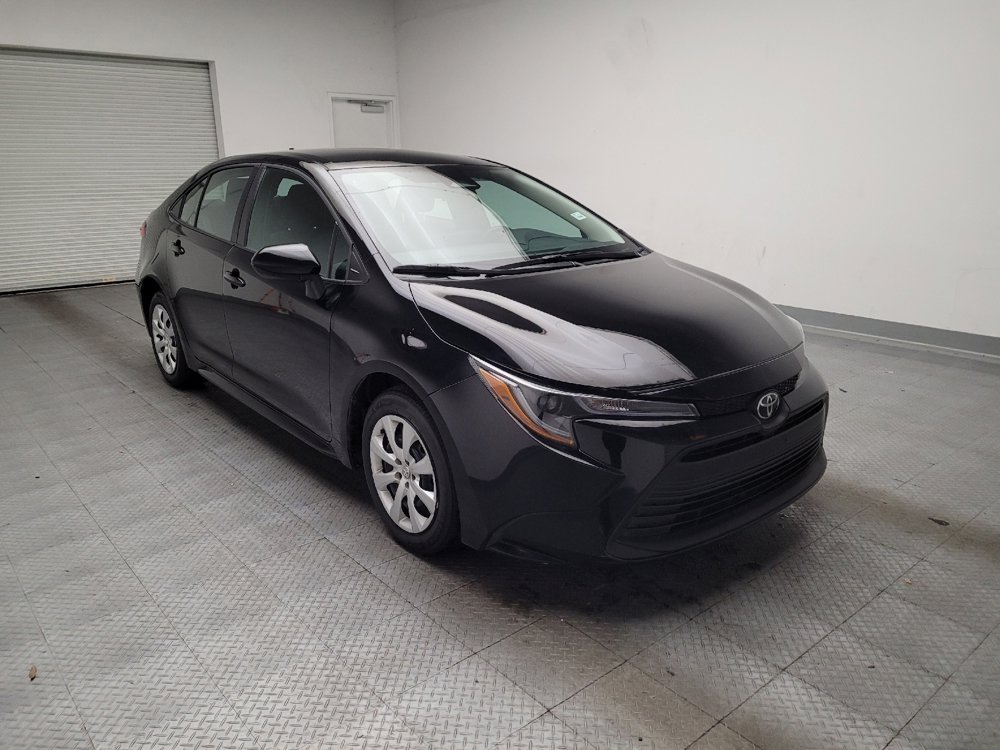 Used 2025 Toyota Corolla LE image 13