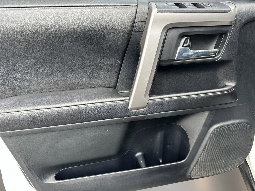 Used 2015 Toyota 4Runner SR5 RWD image 16