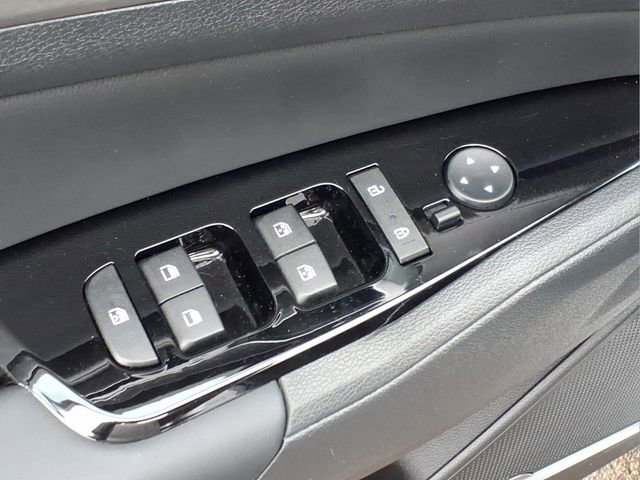 Used 2025 Kia Sportage X-Line AWD/4WD image 16