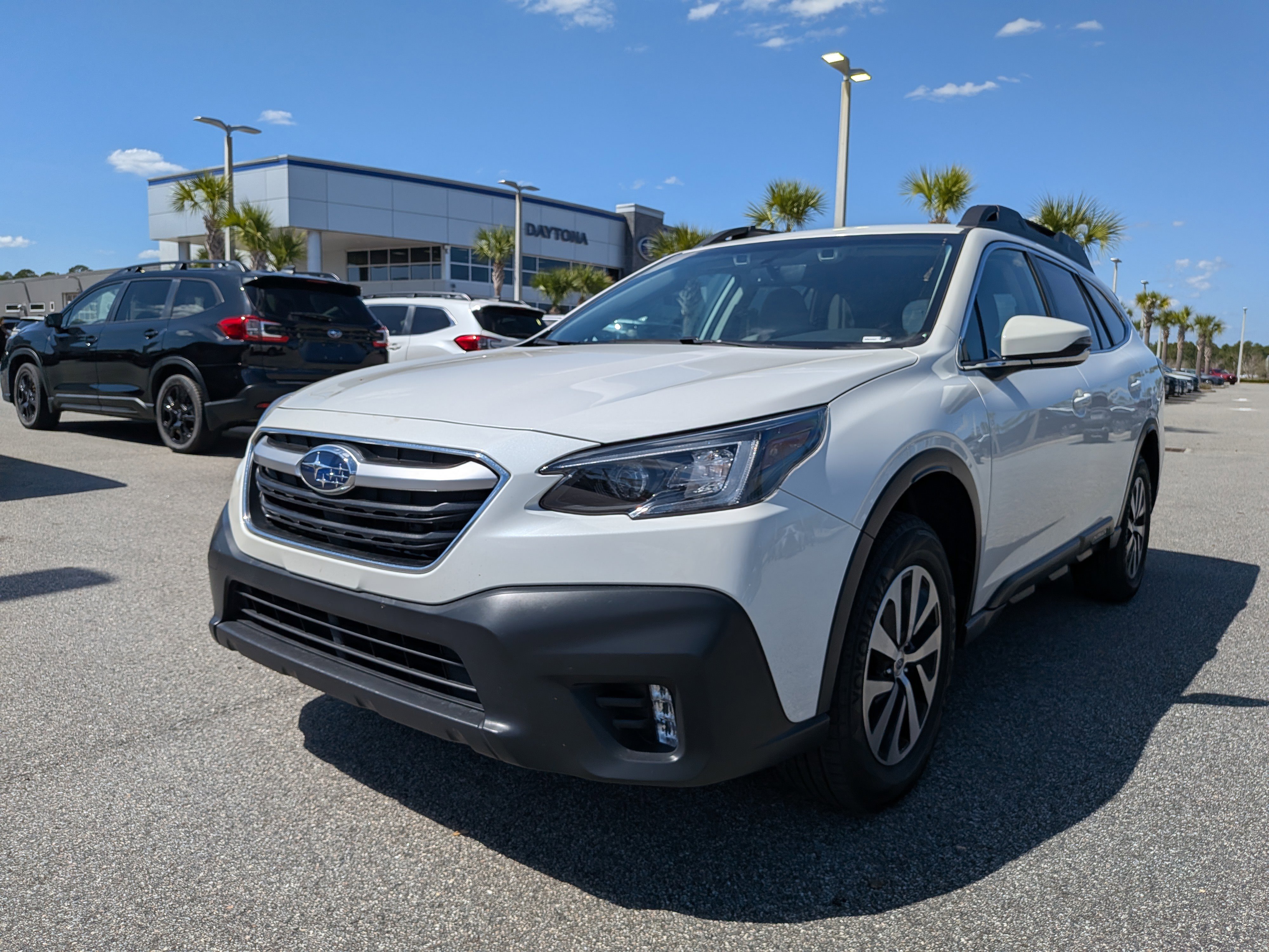 Certified 2022 Subaru Outback Premium image 8