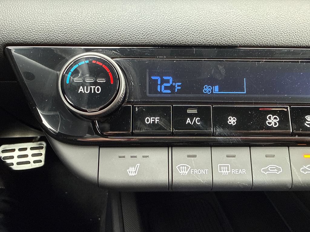 Used 2026 Hyundai Elantra SEL Sport Premium FWD image 28