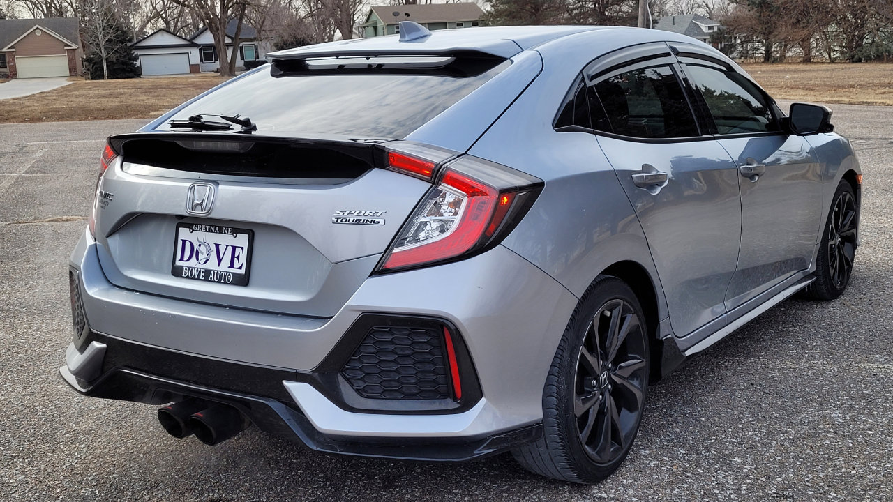 Used 2019 Honda Civic Sport Touring image 5