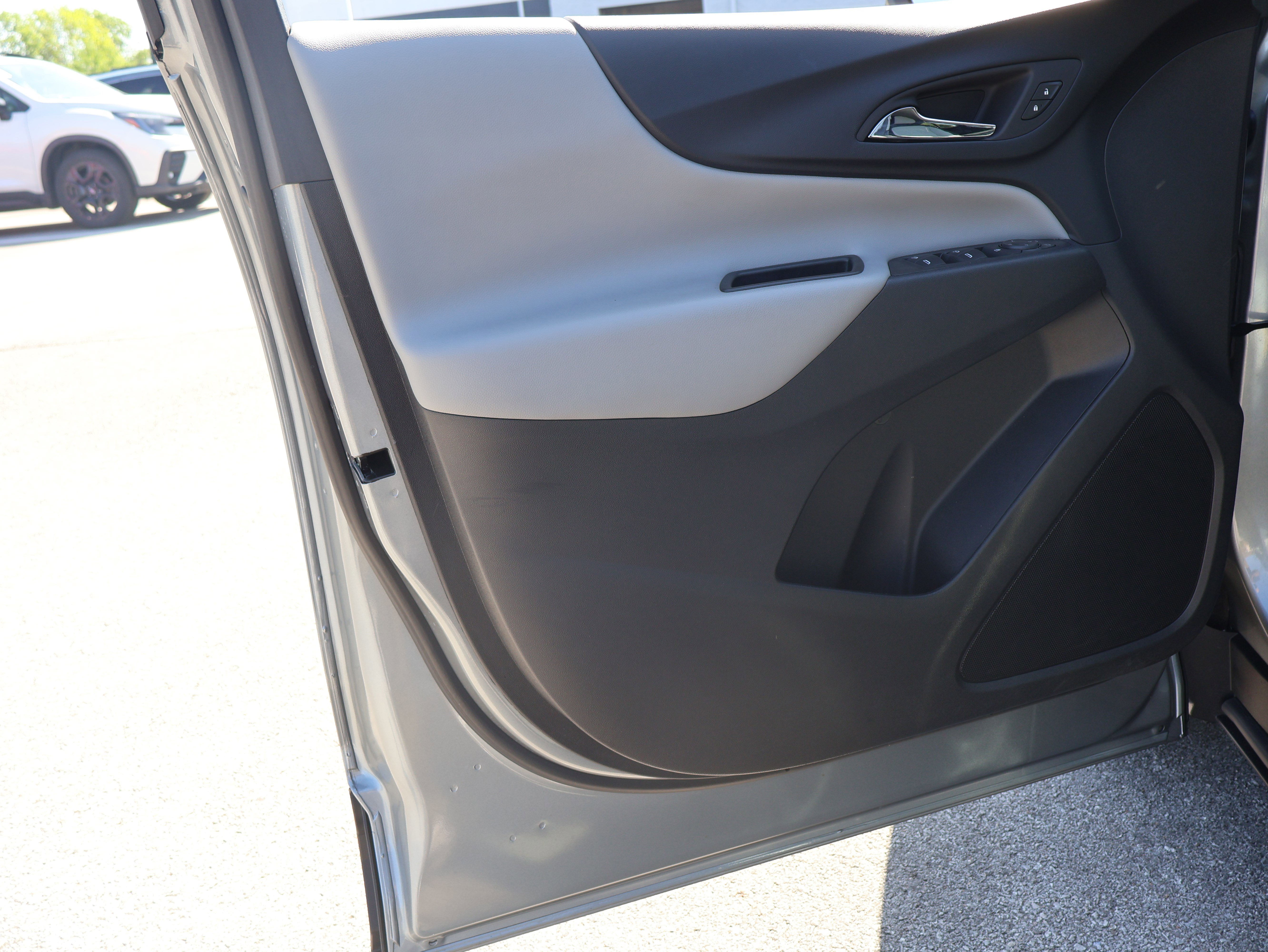 Used 2024 Chevrolet Equinox LS w/ LS Convenience Package FWD image 37