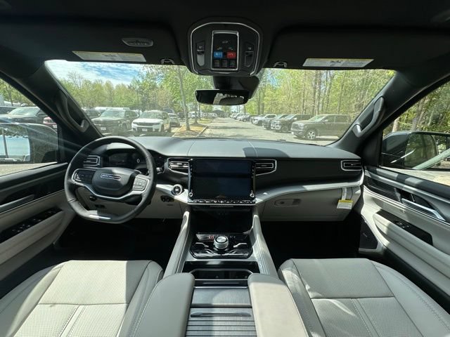 New 2026 Jeep Grand Wagoneer Limited AWD/4WD image 2