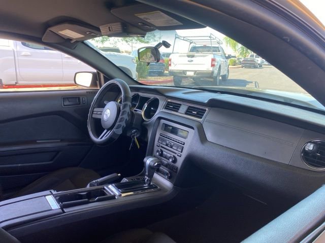 Used 2010 Ford Mustang Coupe image 5