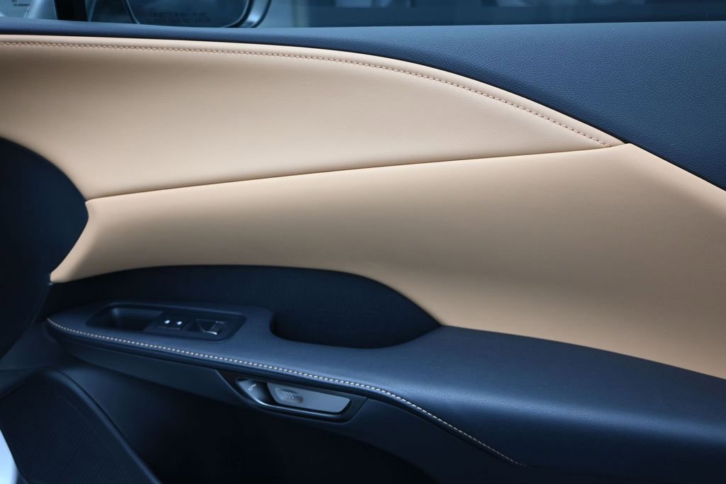 New 2026 Lexus RX 350 FWD image 23