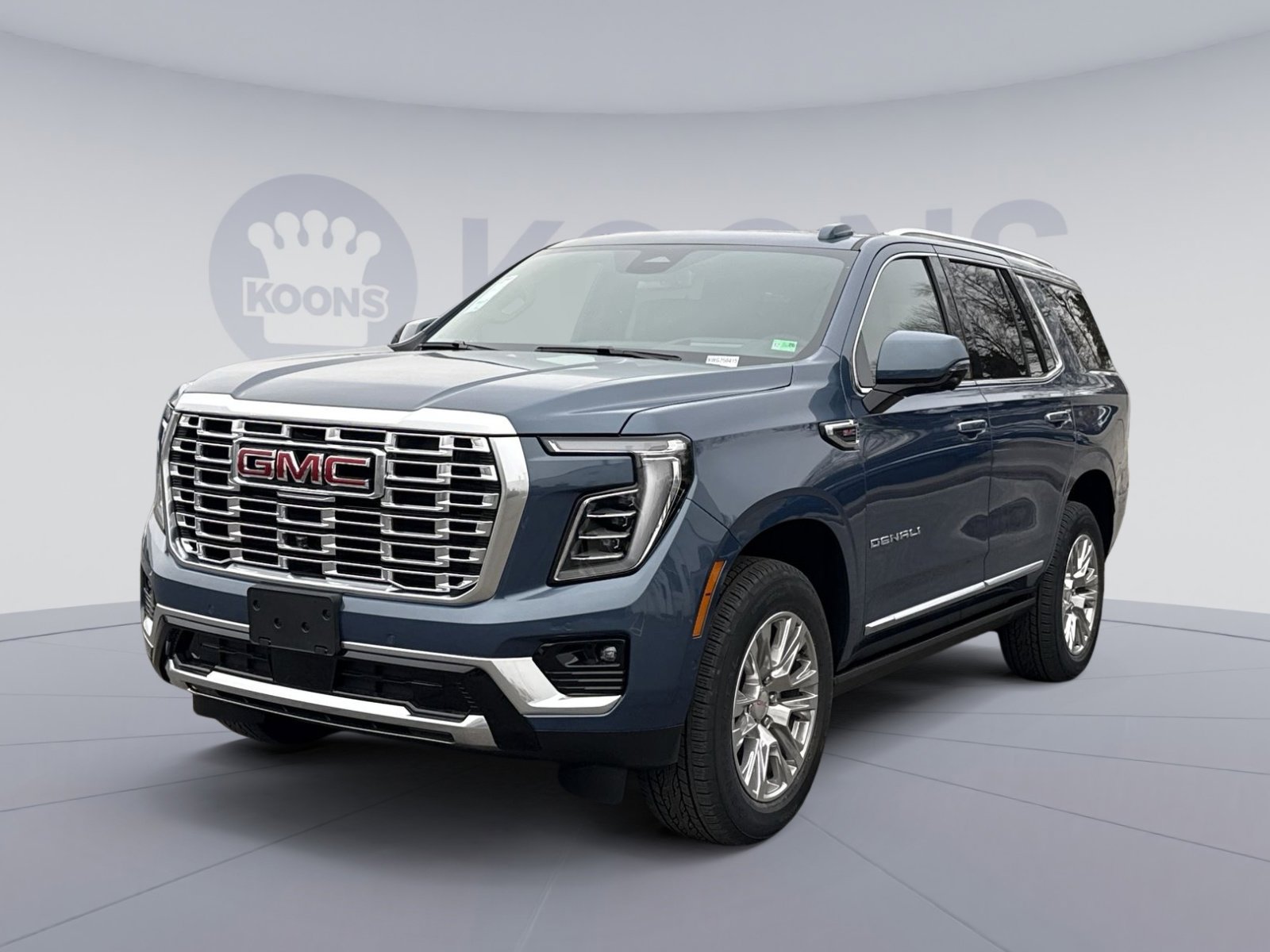 New 2026 GMC Yukon Denali w/ Sun & Power Step Package